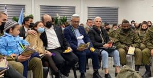 Bennett en visite en Judée-Samarie