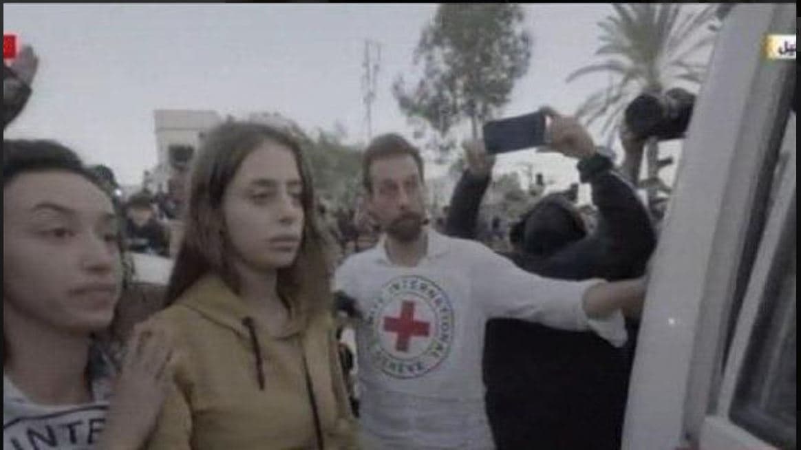 Mia Shem: ”Pourquoi on ne m’a pas tiré dessus le 7 octobre?”