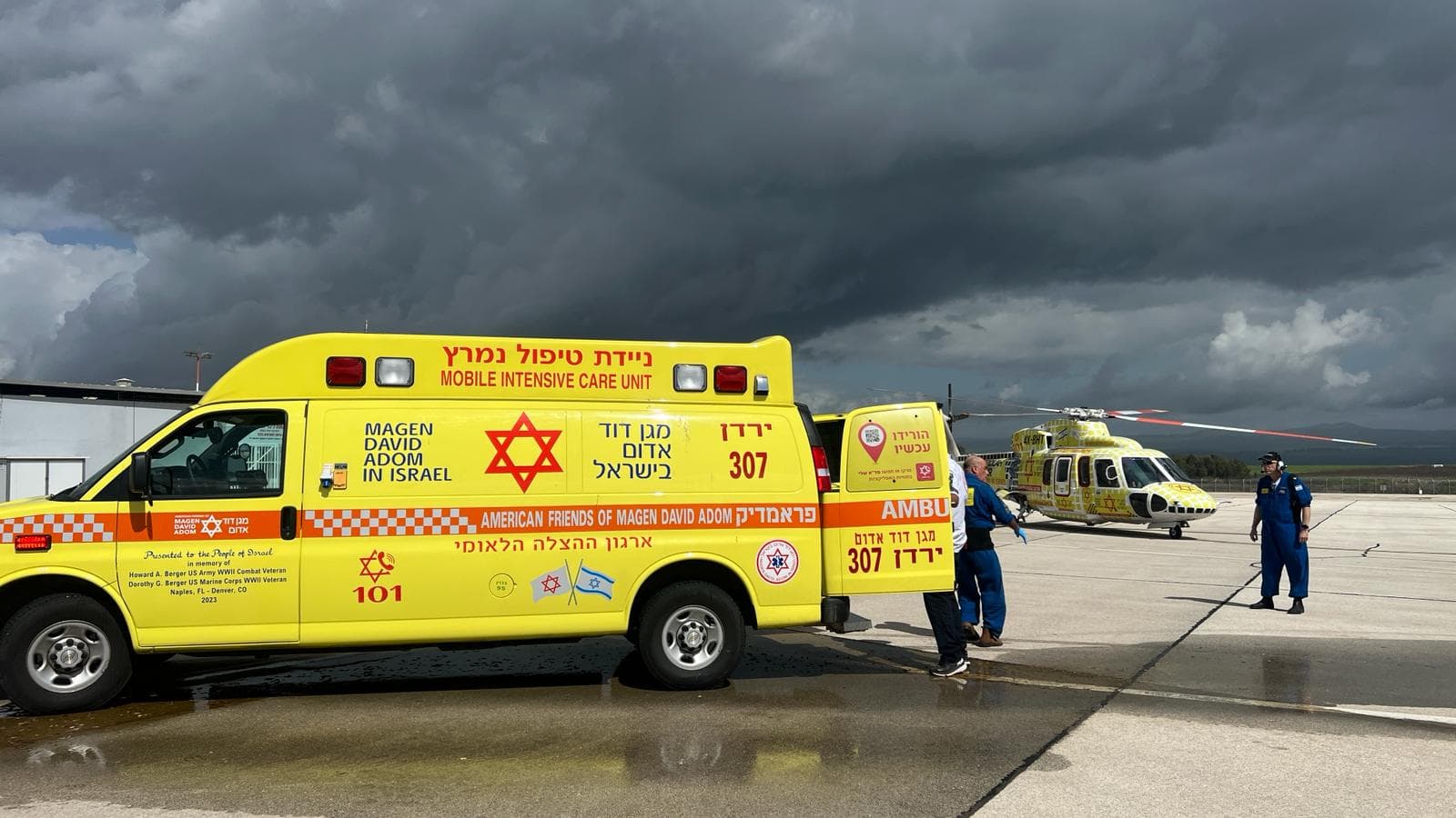Salve de roquettes sur Carmiel: 3 blessés