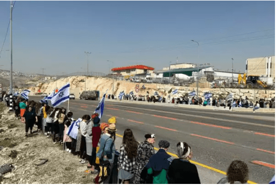 »Au lieu de les conduire sous la houpa, nous les enterrons »: les frères Yaniv inhumés au Mont Herzl