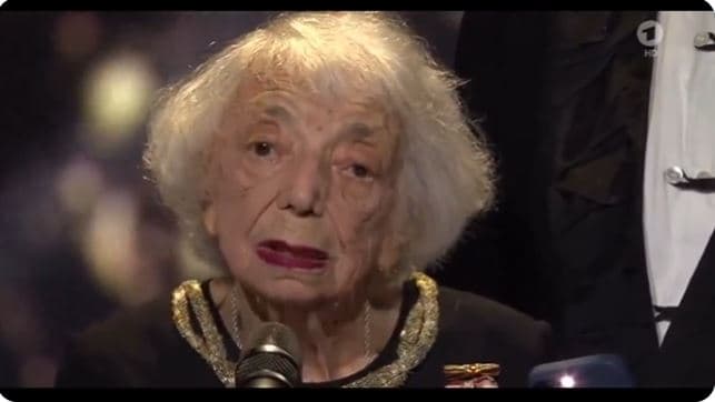 Une survivante de la Shoah met en garde à Berlin: ”C’est comme ça que tout a commencé”