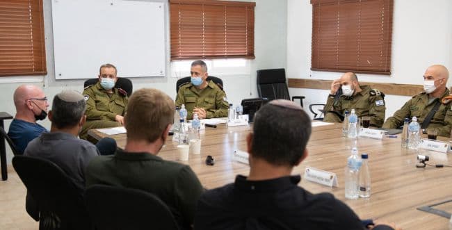 Le chef d'état-major en visite dans le sud