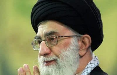 L'ayatollah Khamenei lance un avertissement aux sportifs iraniens
