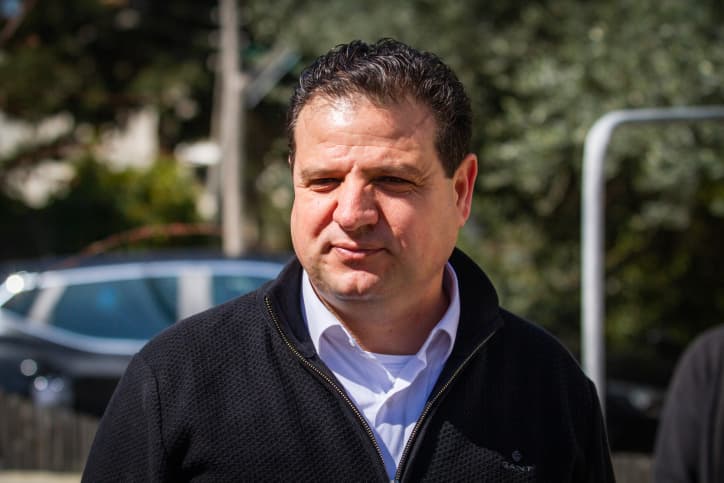 Ayman Oudeh se réjouit de la libération des terroristes palestiniens