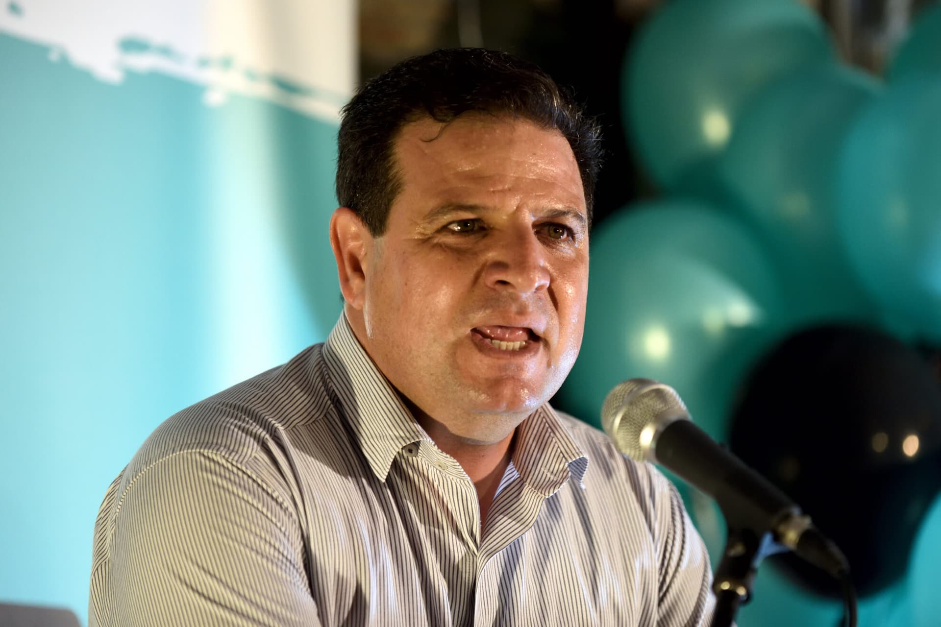 Appel à la mutinerie: la plainte contre Ayman Oudeh classée sans suite