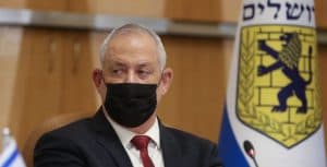 Colère des dirigeants de Judée-Samarie contre Naftali Benett et Benny Gantz