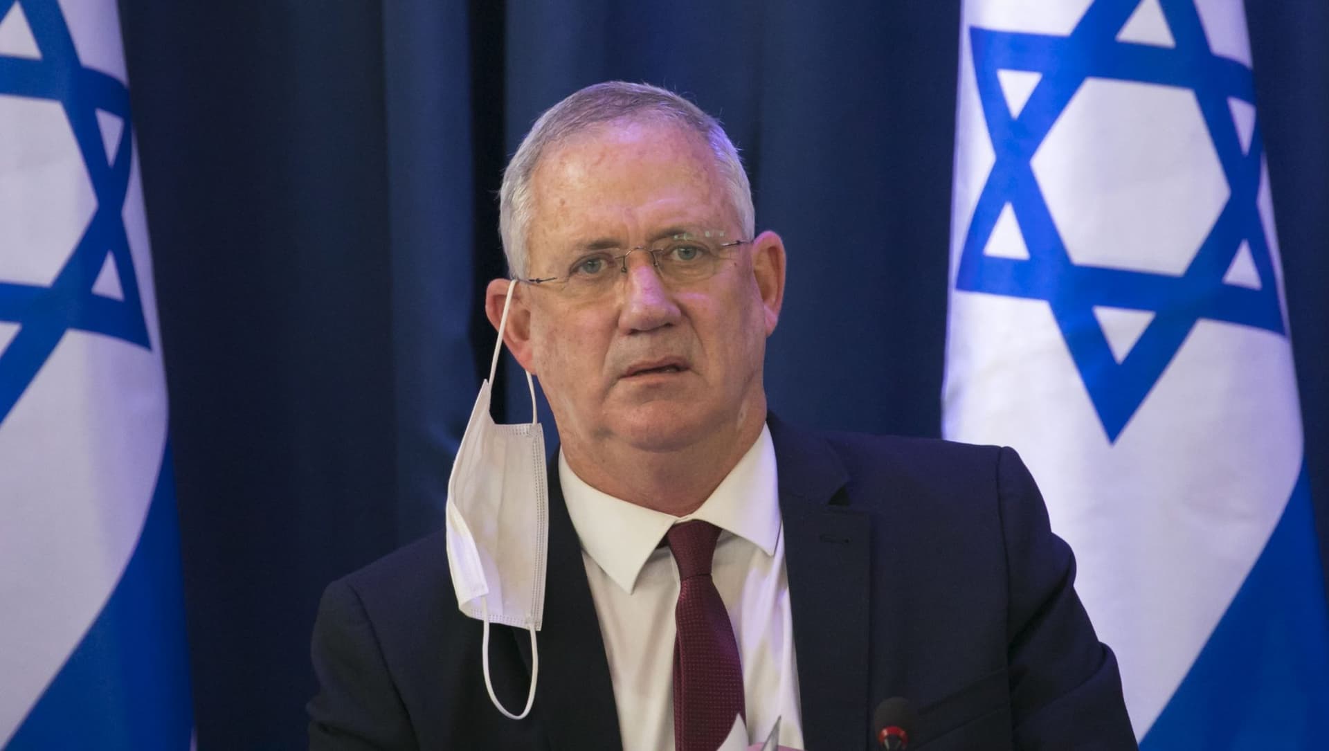 Benny Gantz critiqué après sa visite à Ramallah