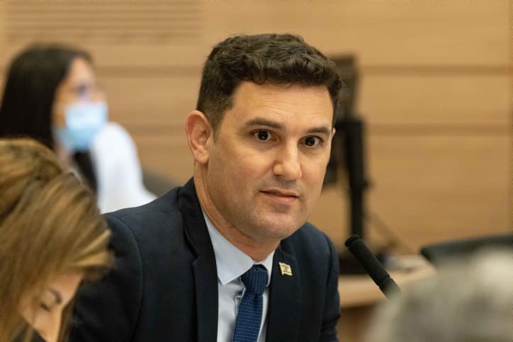 Un député Bleu-Blanc veut renforcer les prérogatives de la Cour suprême