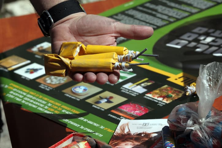 Pourim en pleine guerre: plusieurs magasins ne vendent pas de pétards cette année