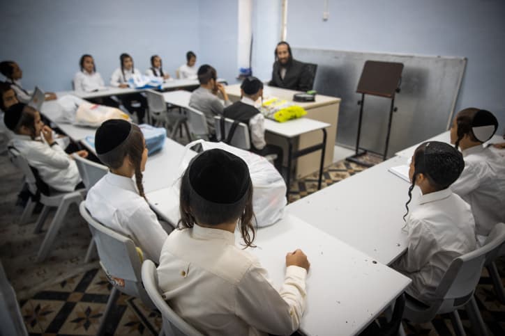 170 maires contre le financement des établissements scolaires orthodoxes