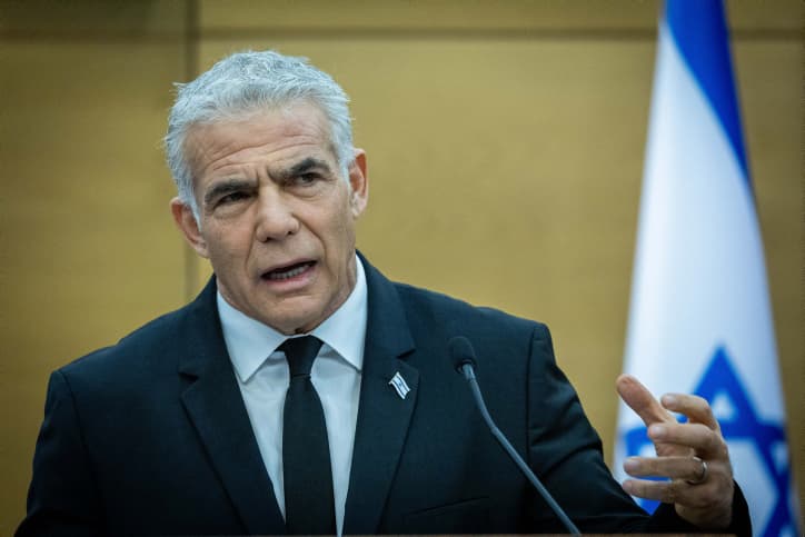 Yaïr Lapid à la fédération juive à New York: »Israël court un grand danger, vous devez intervenir »