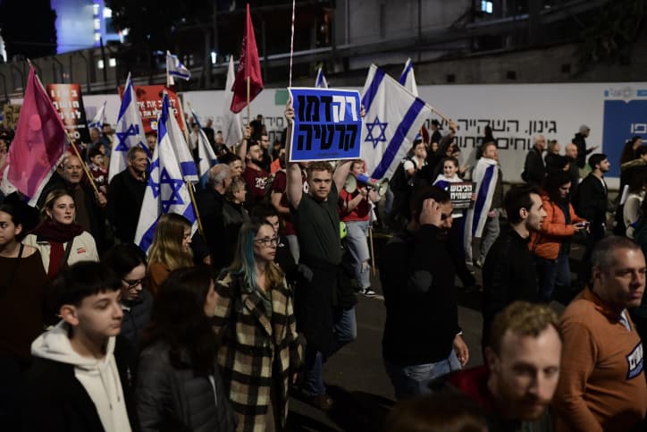 Protestation contre la réforme Levin: 130 sociétés feront grève ce mardi