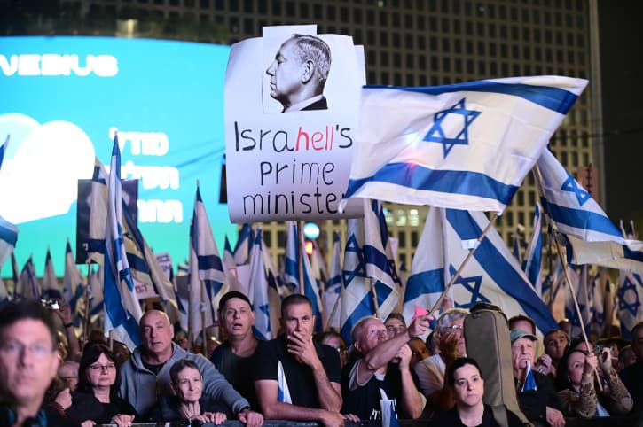 250000 personnes manifestent dans tout le pays contre la réforme judiciaire