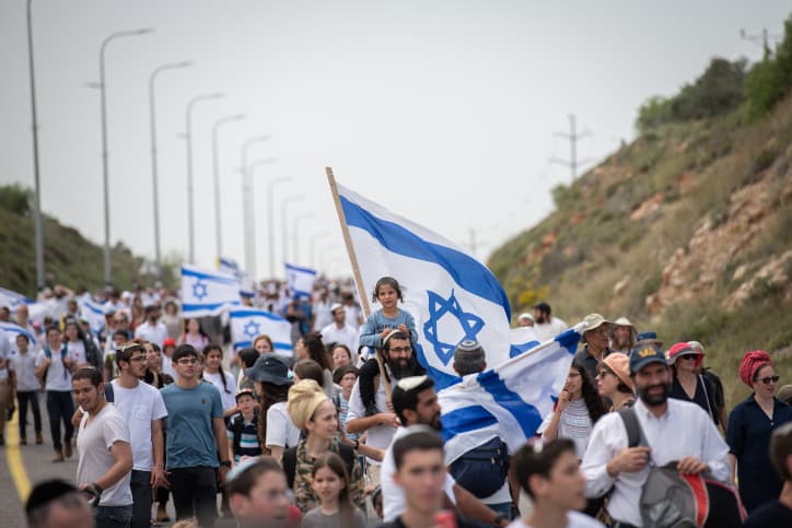 Près de 50000 personnes à Evyatar pour renforcer la présence juive en Judée-Samarie