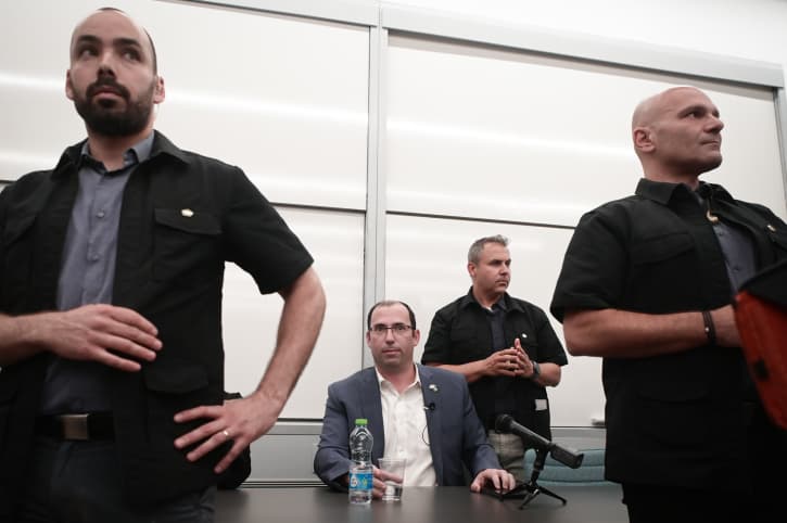 Le député Simha Rotman pris à partie à l’université de Tel Aviv