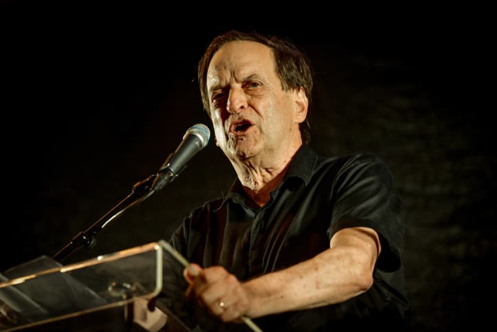 Manifestations contre le gouvernement: ”Biden, save us”