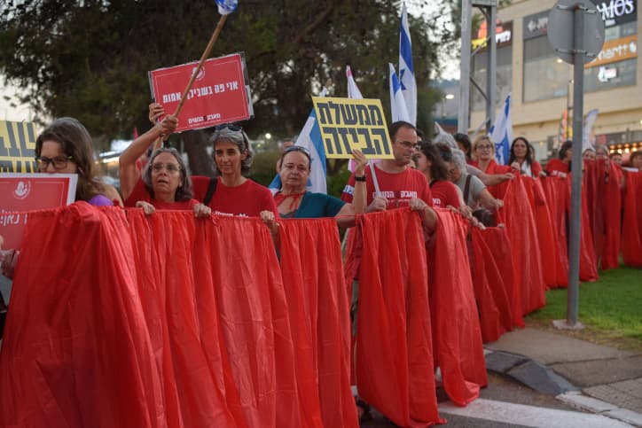 ”La marche de l’égalité”: des centaines de femmes manifestent dans les rues de Bné Brak