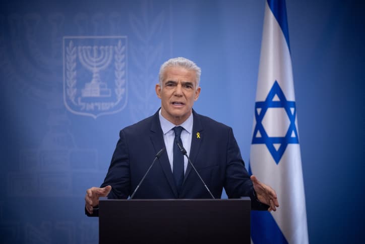 Ingérence du chef de la majorité au sénat américain: la classe politique critique, Lapid justifie