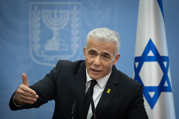 L’opposition prend la défense de Ronen Bar