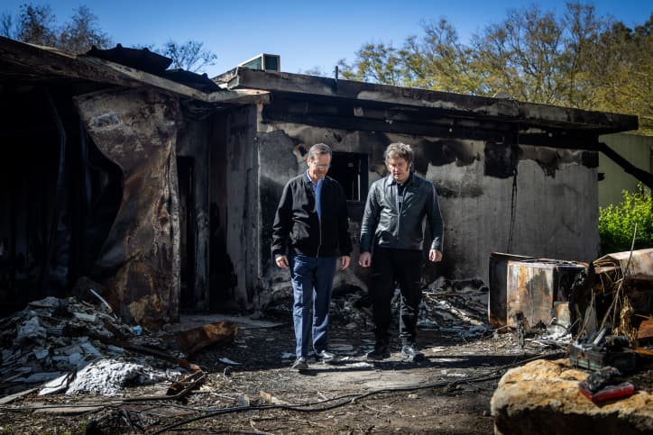 Le Président argentin est retourné au Kotel et a dansé en chantant Am Israël Haï