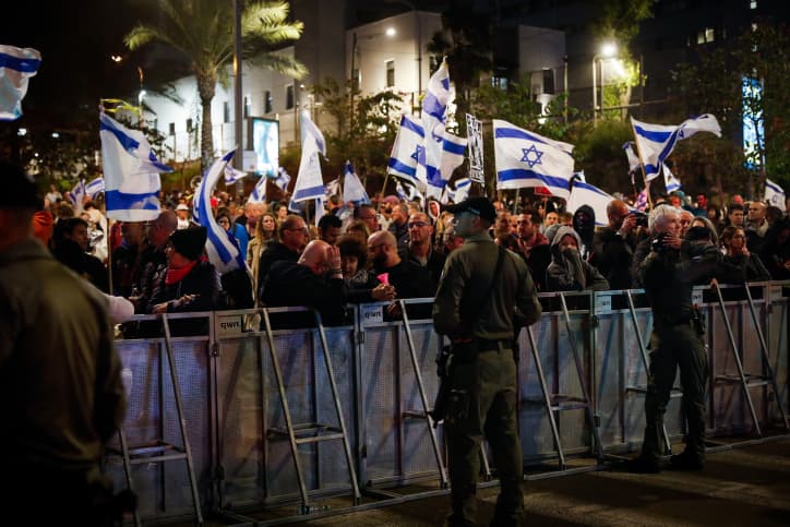 Manifestations contre le gouvernement à Tel Aviv: plusieurs personnes interpellées