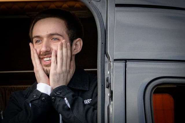 Omer Shem Tov raconte le miracle dont il a bénéficié pendant le shabbat en captivité