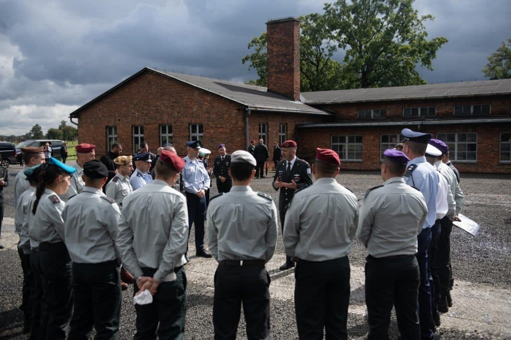Le Chef d’Etat-major de Tsahal en visite à Auschwitz
