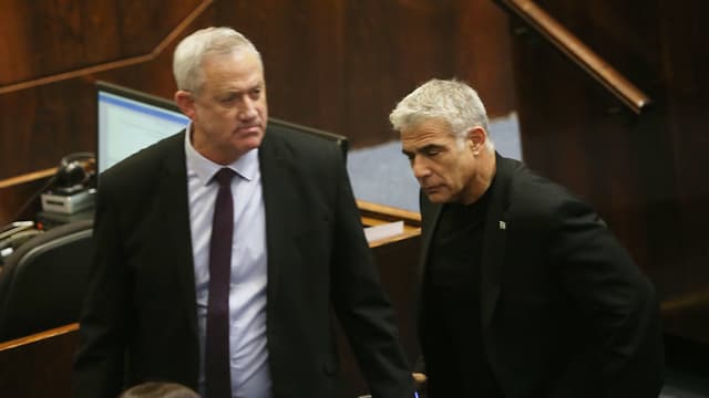 Benny Gantz appelle les Israéliens à manifester contre Netanyahou