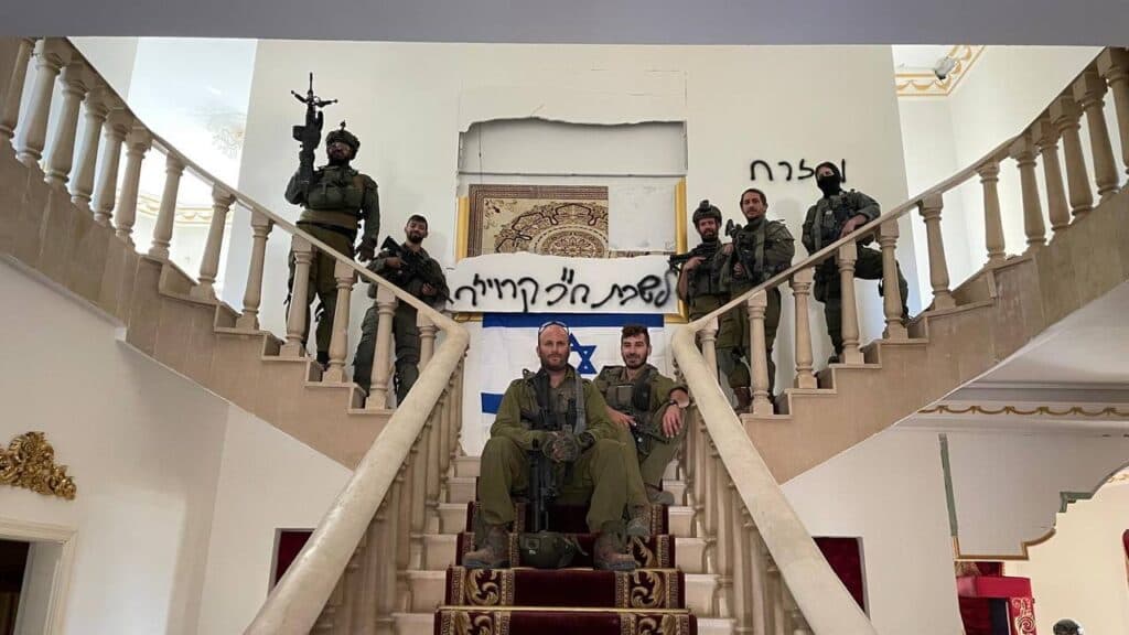 Le député Itshak Kroizer démis de ses fonctions de réserviste au sein de Tsahal