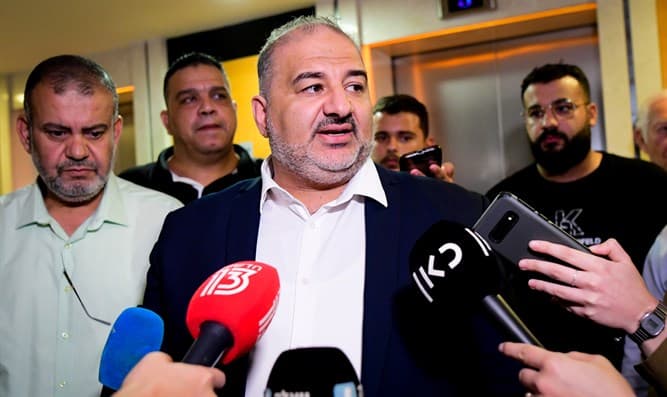 Mansour Abbas expose sans gêne sa stratégie à long terme