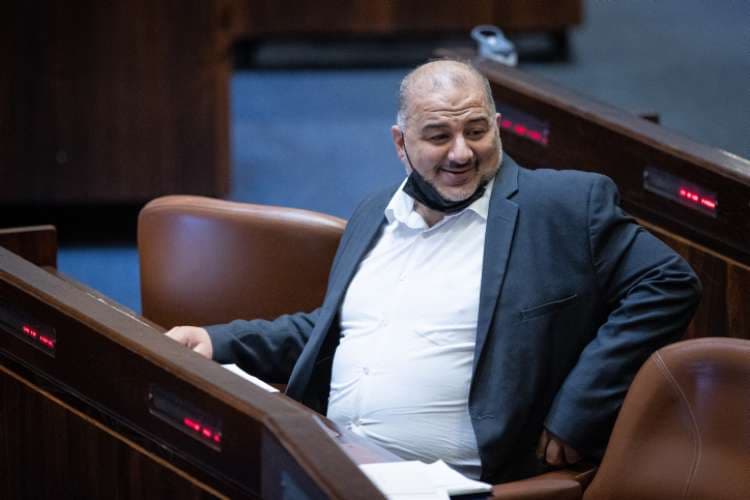 Tou Bichvat : Mansour Abbas s'oppose à une plantation du KKL dans le Néguev !