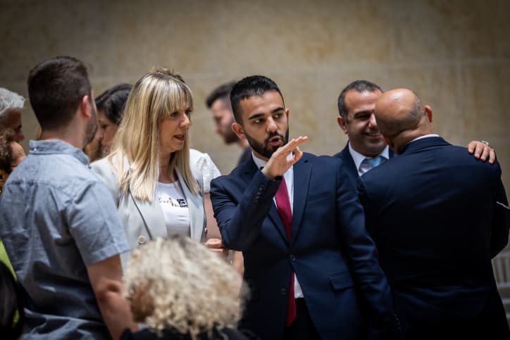 Le porte-parole de Bennett démissionne