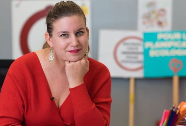 La députée LFI Mathilde Panot convoquée par la police pour ”apologie du terrorisme”