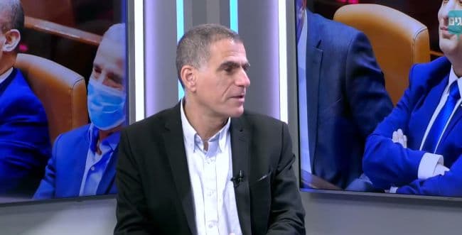 Mossi Raz s'attire les foudres de la droite