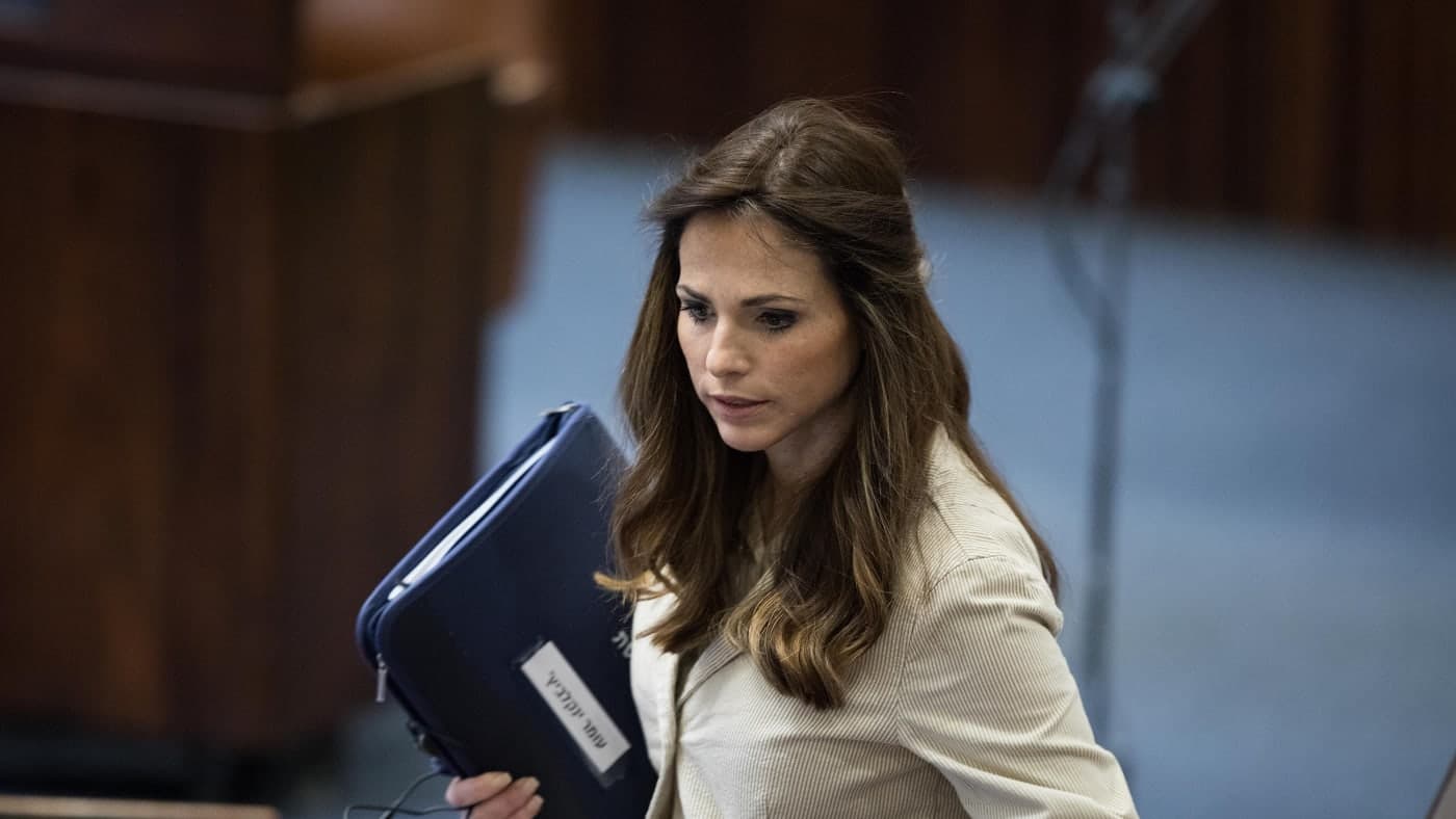 Bleu-Blanc : encore un départ !