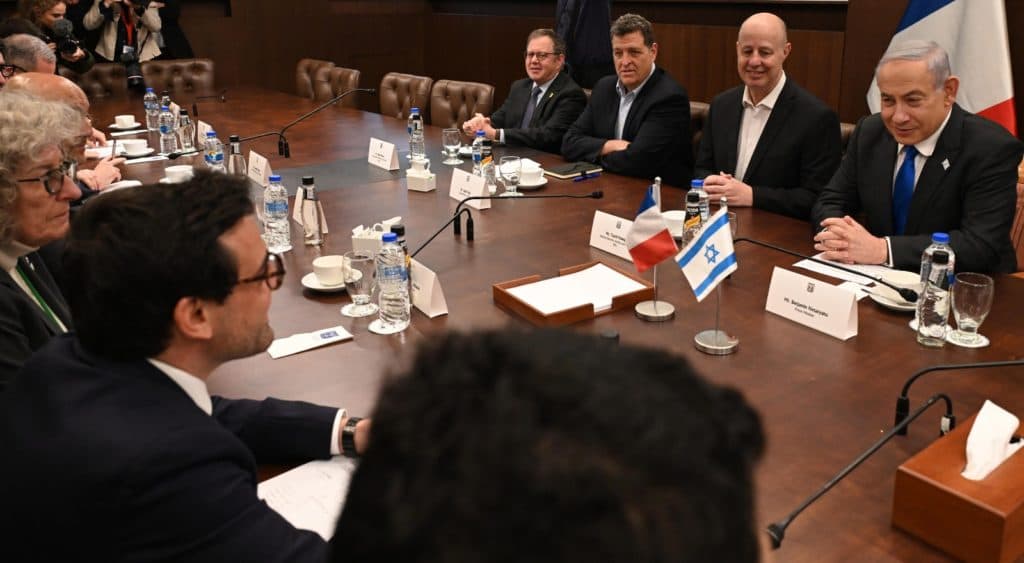 Netanyahou reçoit le ministre français des Affaires étrangères