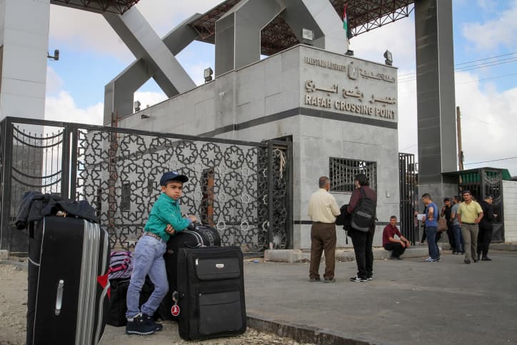 Avec deux jours d’avance: réouverture du passage de Rafah