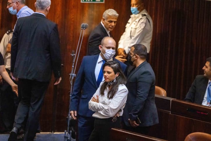 Le projet de Shaked, la condition d'Orbach