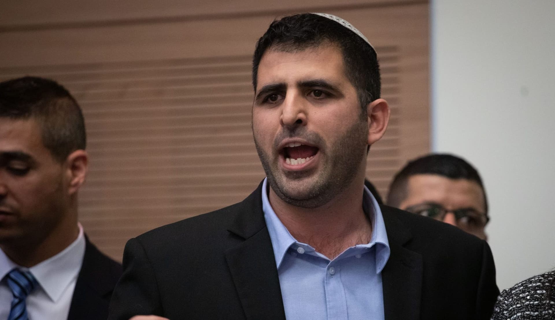 Vives réactions après le soutien apporté aux terroristes fuyards