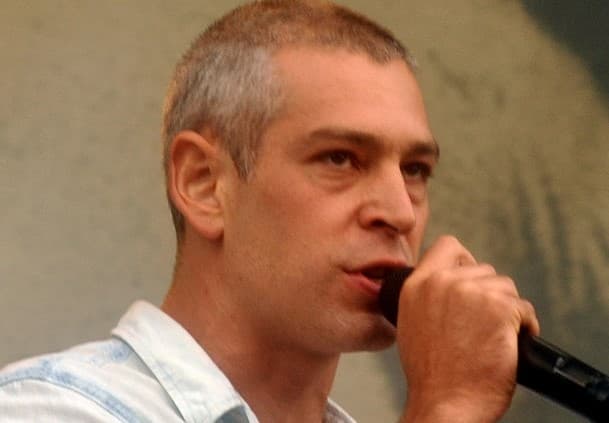 Le chanteur de reggae Matisyahu va se produire en Israël. Les recettes iront au QG des otages