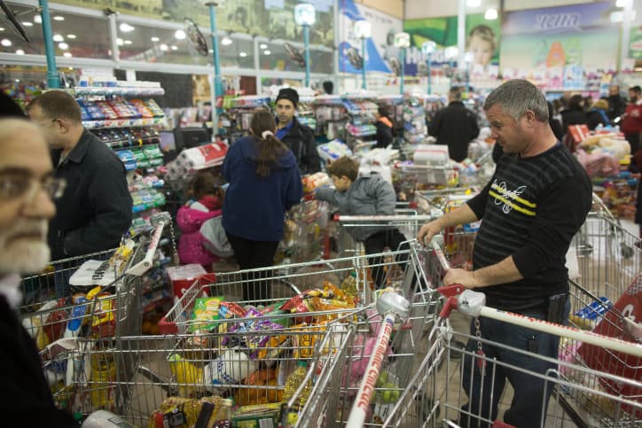 Courses de Pessah: c’est à Carrefour que le panier est le plus cher