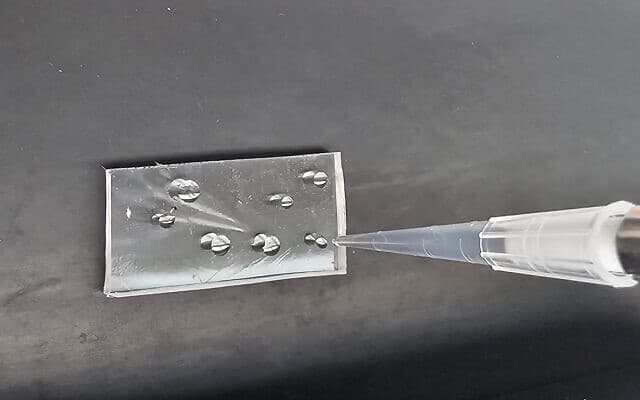 Des chercheurs de l’Université de Tel-Aviv créent un verre qui se répare de lui-même aux applications innombrables