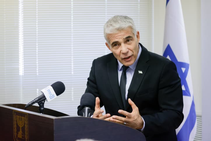 Lapid : "Israël doit se tenir du bon côté et condamner les dictatures''